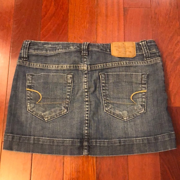 Women’s American eagle jean skirt size 4 - Picture 2 of 2
